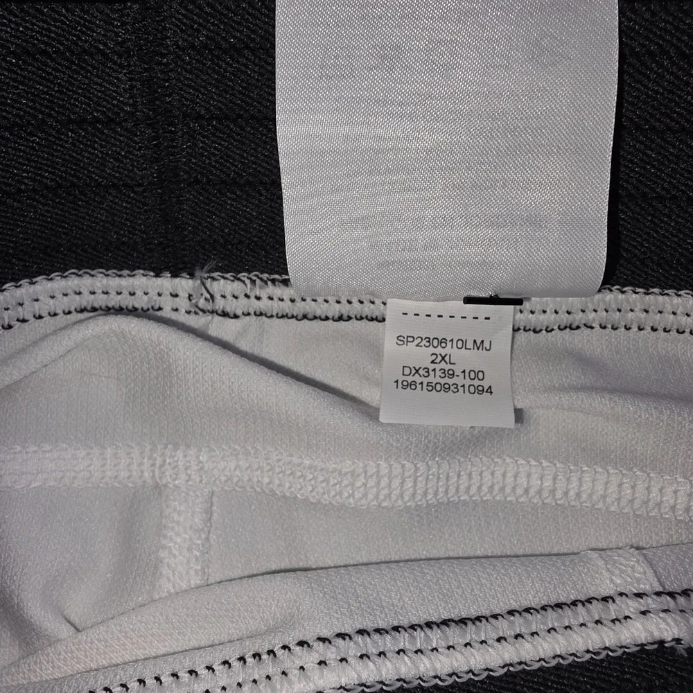 Jordan Dri-FIT Compression Tights Men's 2XL White 3/4 Length Tight Fit NWT DX313